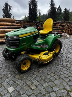 Žací traktor JOHN DEERE X758 - 2
