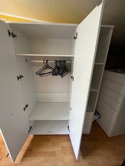 Šatní skříň - 2