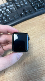 Apple Watch 3 42mm Space Gray Al Nike Sport Band - 2