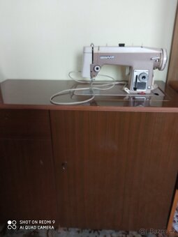 Šicí stroj - 2