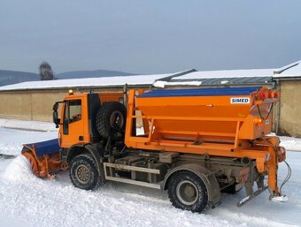4x4 sypač Iveco 13.5t radlice hák kontejner - 2