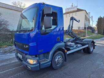 Daf Lf 45.220 celková váha 11 990kg,nosič kontejnerů - 2