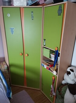 Rohová skříň do dětského pokoje - 2
