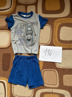 Chlapecké pyžamo - 2