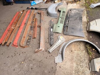 Prodám spousty dílů na Škoda 105,120,130,Rapid - 2