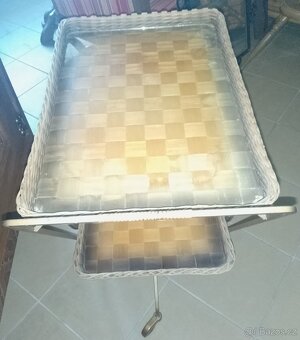 Netradiční proutěný RETRO servírovací stolek - 2