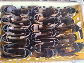 Lešenářské sponky, žabky - 2