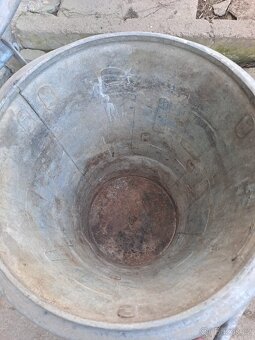 Plechová popelnice - 2