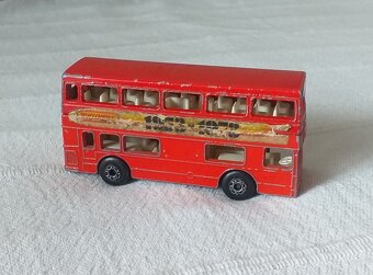 mb17 The Londoner - 2