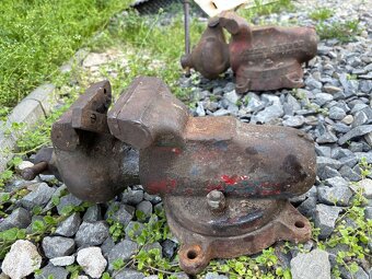 đź”§ KovovĂ© svÄ›ráky do dĂlny – poctivá vĂ˝roba, rĹŻznĂ© velikosti - 2