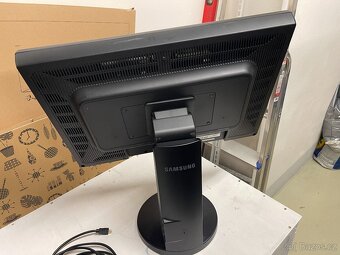 monitor Samsung - 2