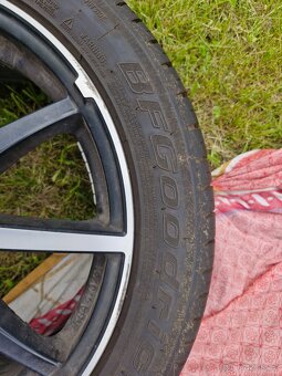 Sada letních kol na VW Golf VII atd. 225/45R17 téměř nové - 2