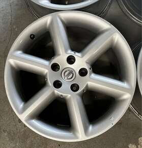 5x114,3 Kola Nissan 350z - 2