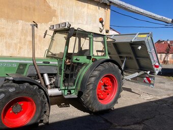 Lžíce za traktor - třístranně sklopná - 2