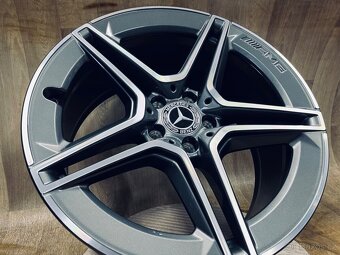 TOP kola Mercedes CLS 19” AMG originál - 2