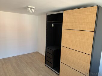 Skříň Ikea Pax 240x200, posuvná dvířka - 2