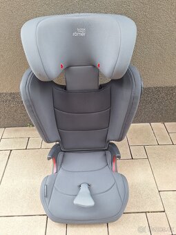 Autosedačka Britax Römer Kidfix III M a S - 2
