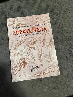 Věci na učební obor kadeřník - 2