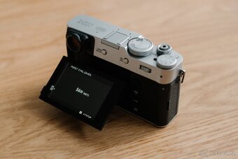FUJIFILM X100V stříbrný + příslušenství - 2