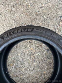 265/35R19 Michelin Pilot Sport 4S - 2