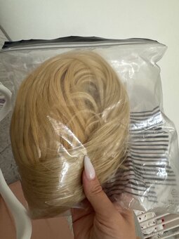 Blond vlasy pravé - na prodloužení - 2