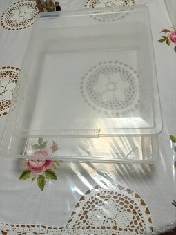 Plastove  nadoby víkem - 2