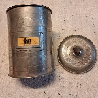 starožitné různosti retro i I. republika - 2