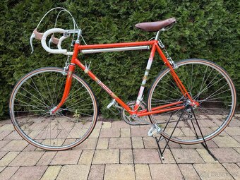 Kolo Favorit F12 z roku 1963 - 2