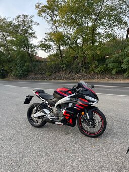 Prodávám Aprilia RS457 rok výroby 2024 - 2