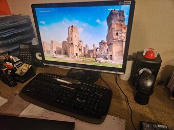 Stolni PC s OS Windows 10 - 2