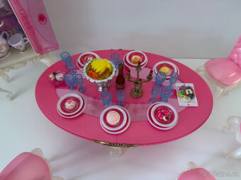 Barbie jidelní set a komoda + jídlo a nádobí - 2