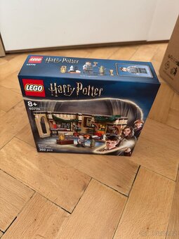 LEGO 40770 Bradavický hrad: Komnata nejvyšší potřeby - 2