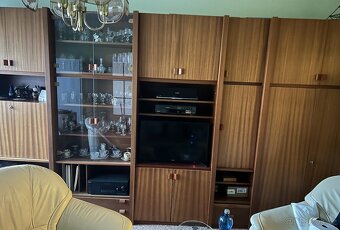 Obývací stěna za odvoz - 2