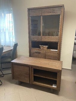 Dubová masivní vitrína/skříň - Master - 2