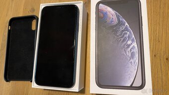 iPhone XR 64GB černý - 2