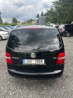 VW Touran 2,0TDI 100 KW r.v.2004 7 mist. - 2