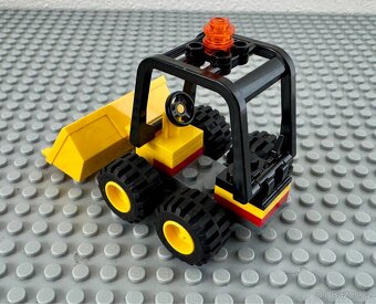 LEGO City 30151 - Bagřík - 2