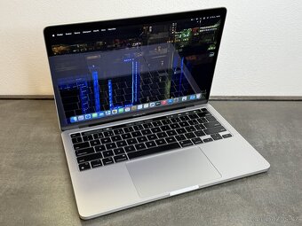 Macbook Pro 13" 2020 / M1 / 16GB / 512GB / Silver - 2