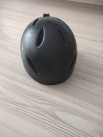 Lyžařské helmy Bollé a Giro - 2