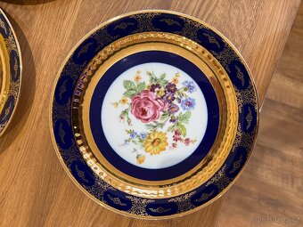 Sada 7 talířů Bohemia Cobalt – zlacený porcelán - 2