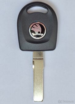 Klíč Škoda Volkswagen Audi Seat ID48 HU66  Klíč = 150kč.  Kl - 2