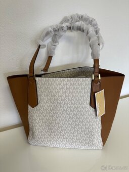 Kabelka Michael Kors Kimberly Vanilla - 2