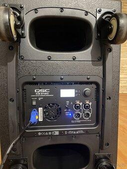 KOMPLETNÍ SESTAVA QSC - mix, aktivní subwoofer, aktivní boxy - 2