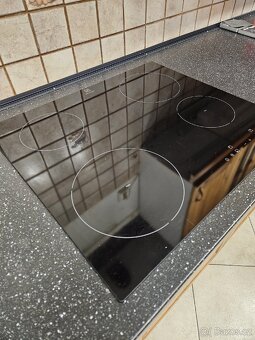 Indukční varná vestavná deska - 2