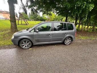 Vw touran dsg 1.9tdi 77kw - 2