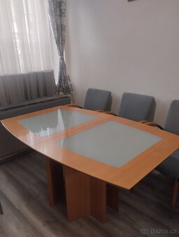 Jídelní stůl - 2