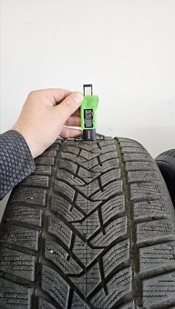 Zimní pneumatiky 245/45/18, Dunlop, DOT0222 - 2
