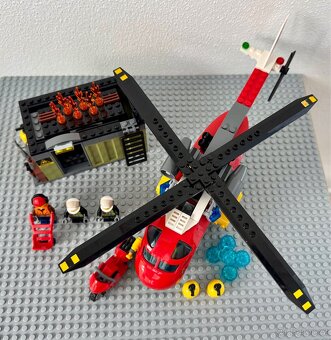 LEGO City 60108 - Hasičský vrtulník - 2