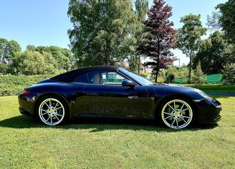 Porsche 911 Carrera Cabrio, najeto 75.000 km, 2016 - 2