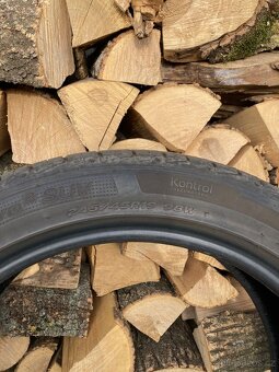 Sada letních pneu Hankook Ventus S1 evo2 SUV 245/45 R19 - 2